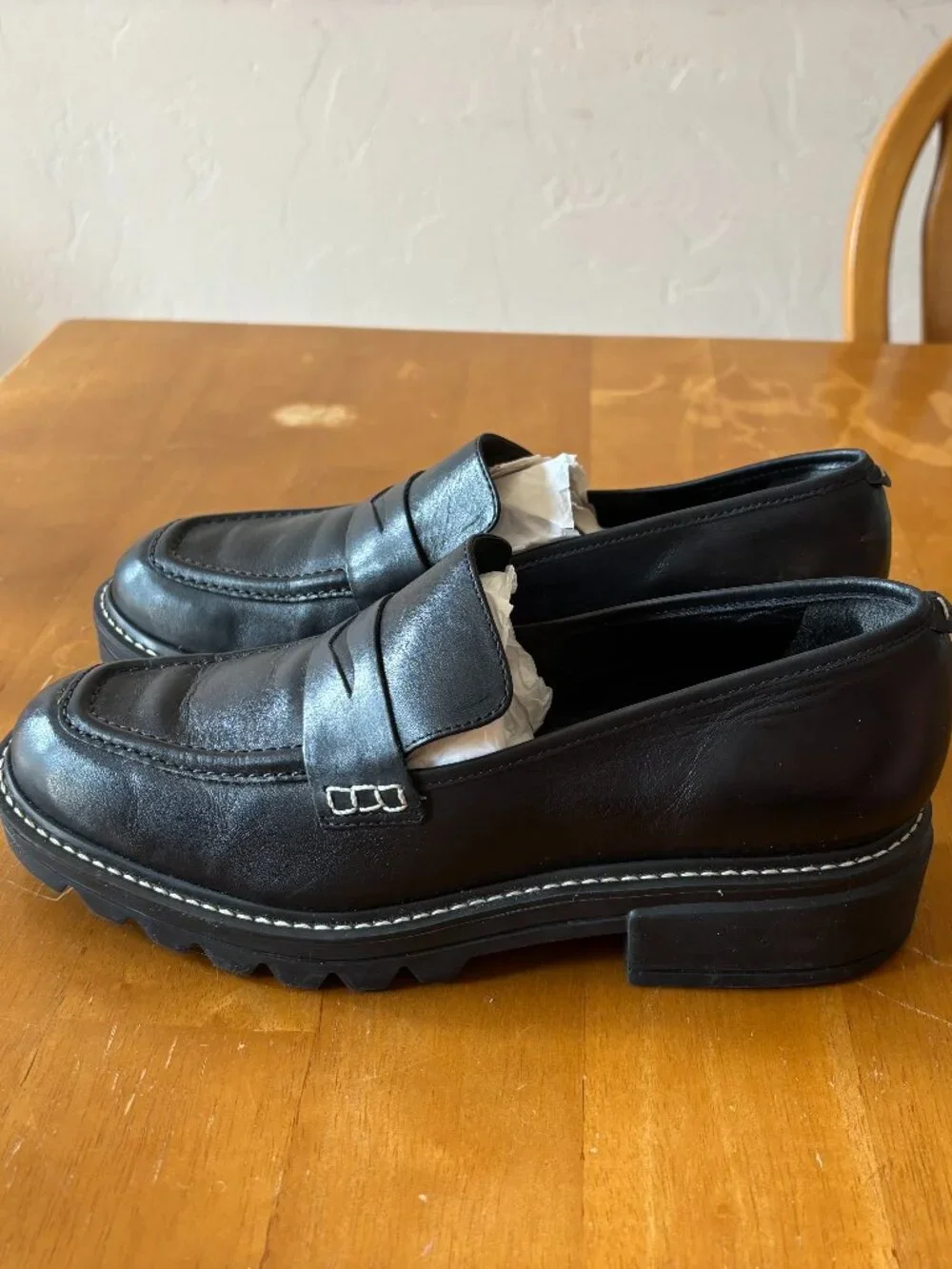 Bernardo Chandler Black Leather Loafers | Size US 8.5